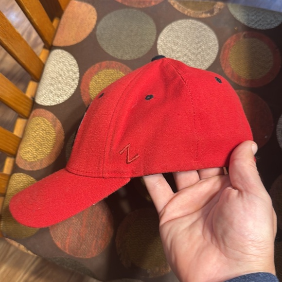 Zephyr Men’s Red Baseball Cap Claw Logo / W Logo Size M/L - Picture 2 of 5